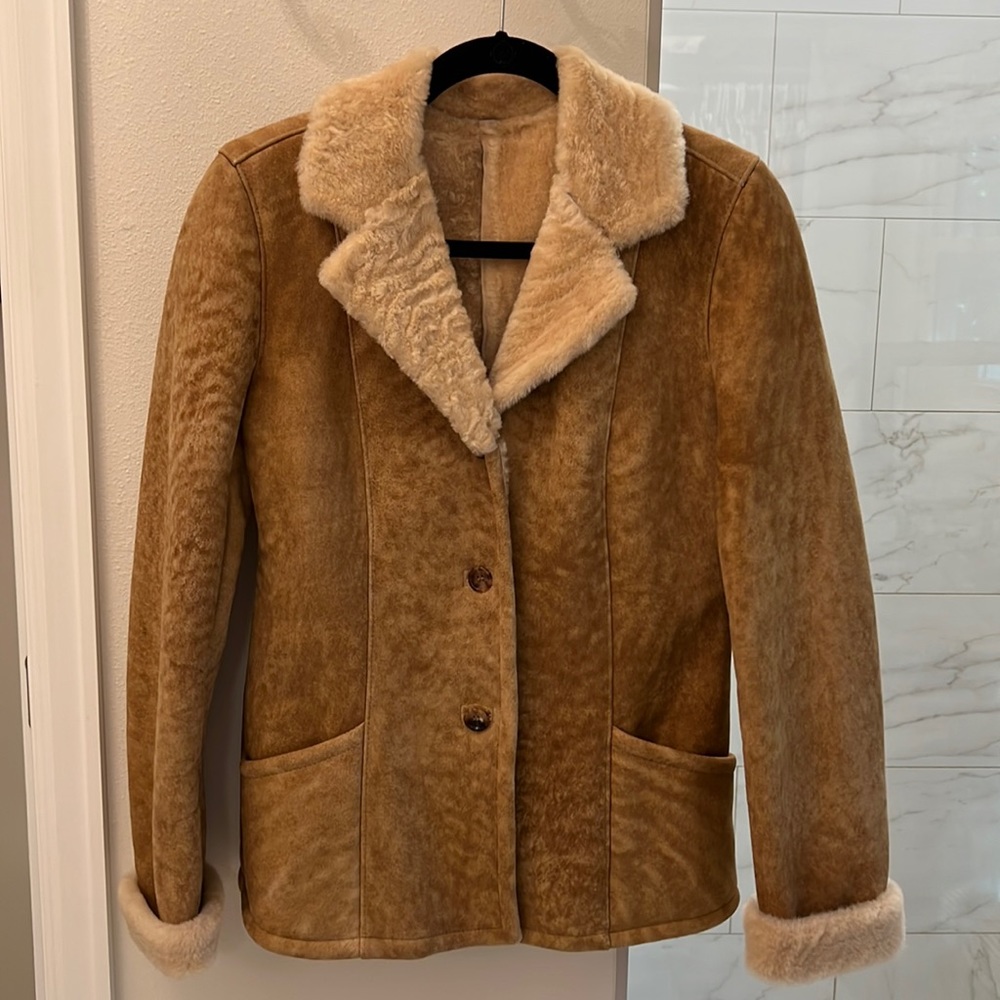 Sheepskin shearling Burberry coat 8 fits 4, 2